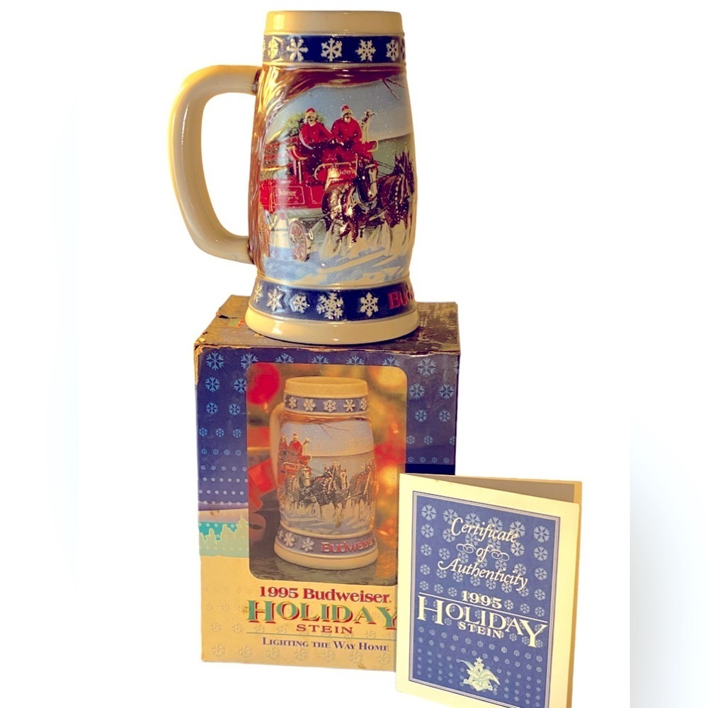 Budweiser 1995 Holiday Stein Lighting the Way Home in box w/papers of auth